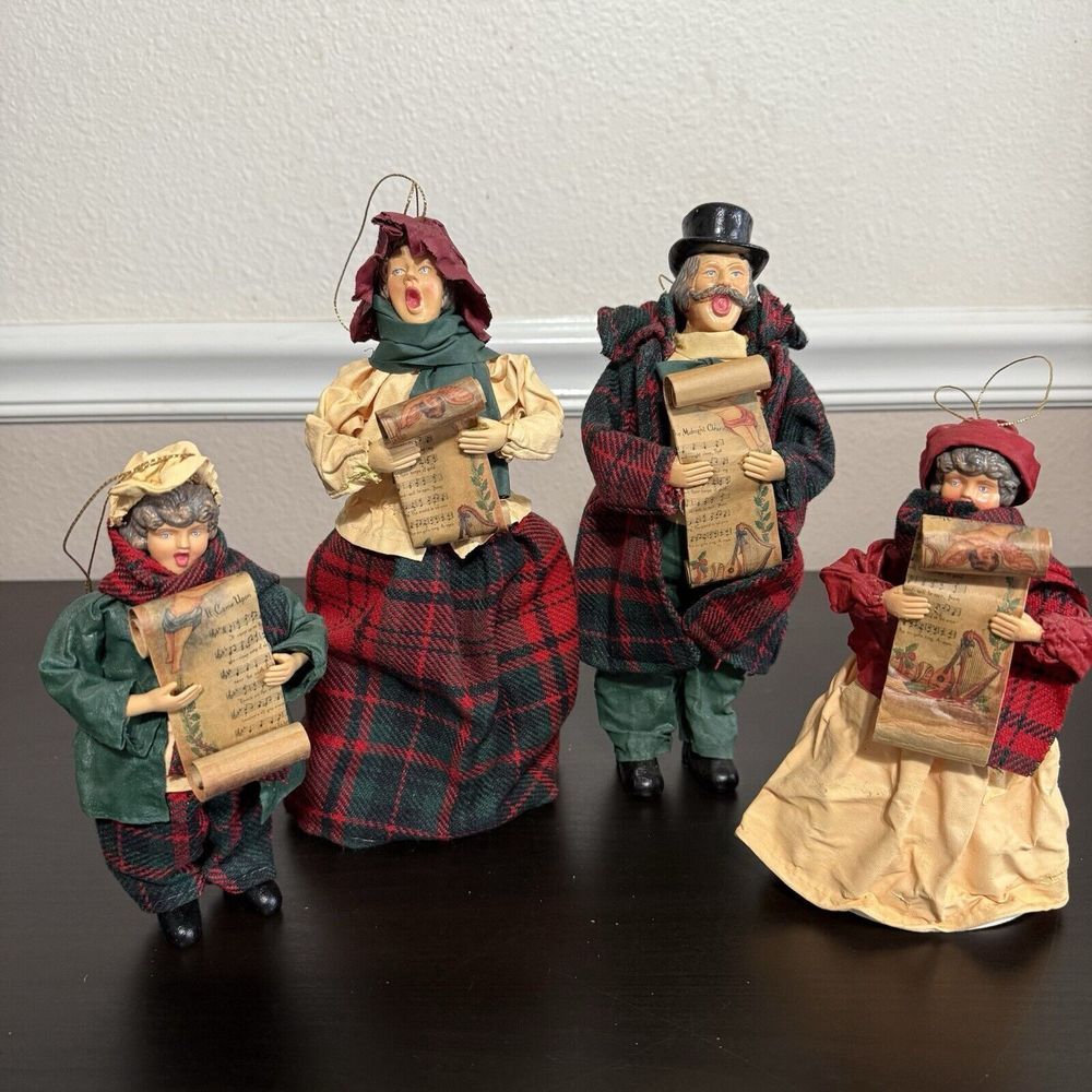 Vintage SANTA'S WORLD Kurt Adler CAROLER‎ FAMILY Paper Mache Dolls Christmas